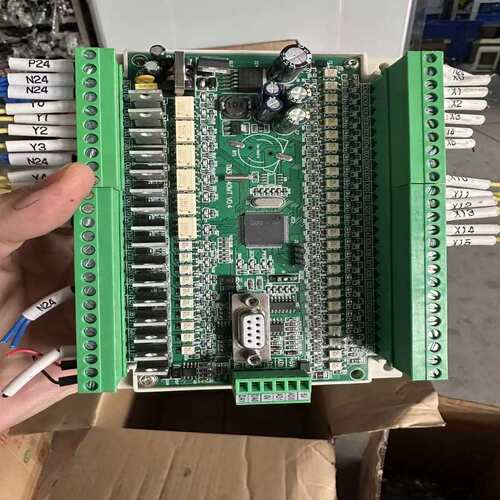 议价PLC工控板，型号TM3U-40MT V0.4，几乎。带