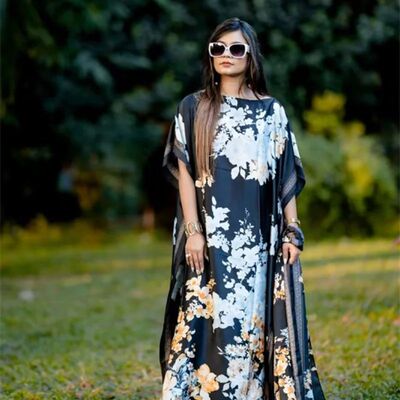 Malaysia offers a variety of fashionable loose fitting robes