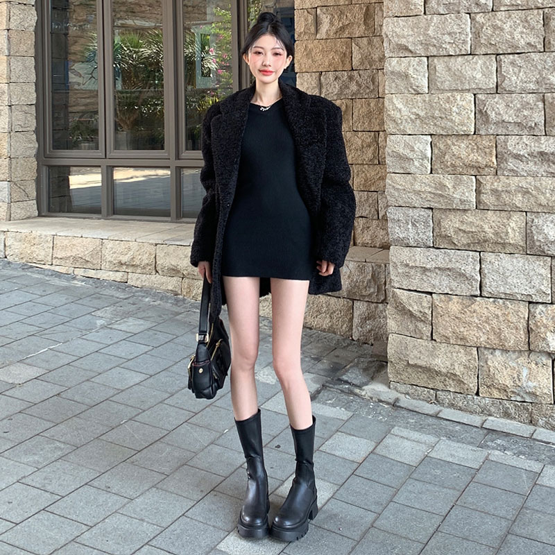 秋冬新款V领毛衣包臀裙+加厚高级感毛呢时尚甜酷辣妹套装