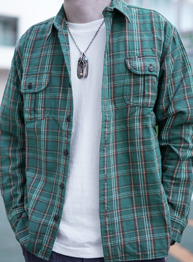 2025秋季新款法兰绒衬衫男士纯棉复古休闲宽松长袖格子衬衣外套潮