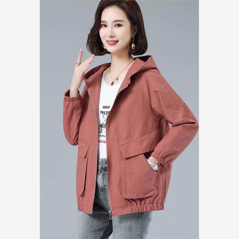 风衣短款外套女春秋季2024年新款小个子中年妈妈连帽绣花夹克上衣