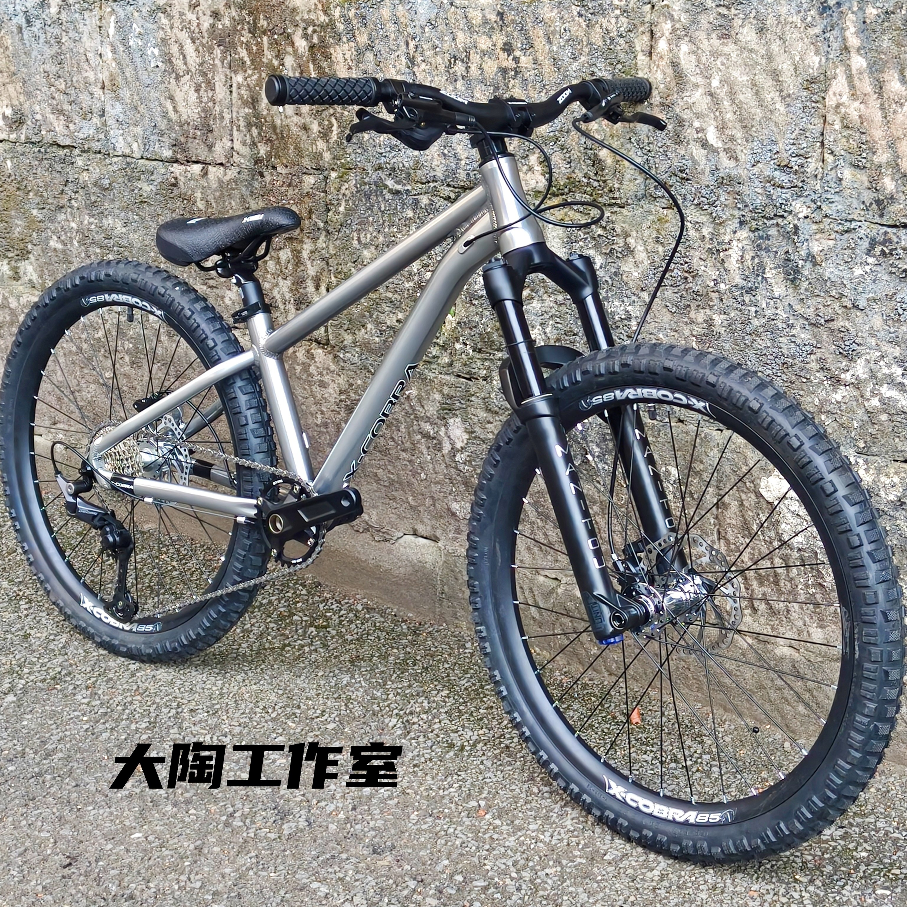 眼镜蛇20寸童车24寸儿童青少年山地越野am土坡车架 鱼尾 快拆椎管