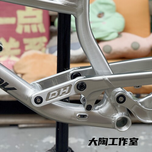 法斯特速降DH车架高强度