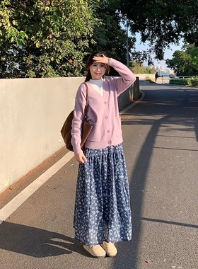 浅紫色温柔风v领毛衣开衫女韩系宽松休闲单排扣慵懒风针织外套