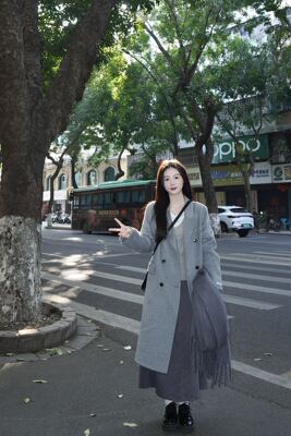 韩系简约风正肩开叉双面羊毛大衣