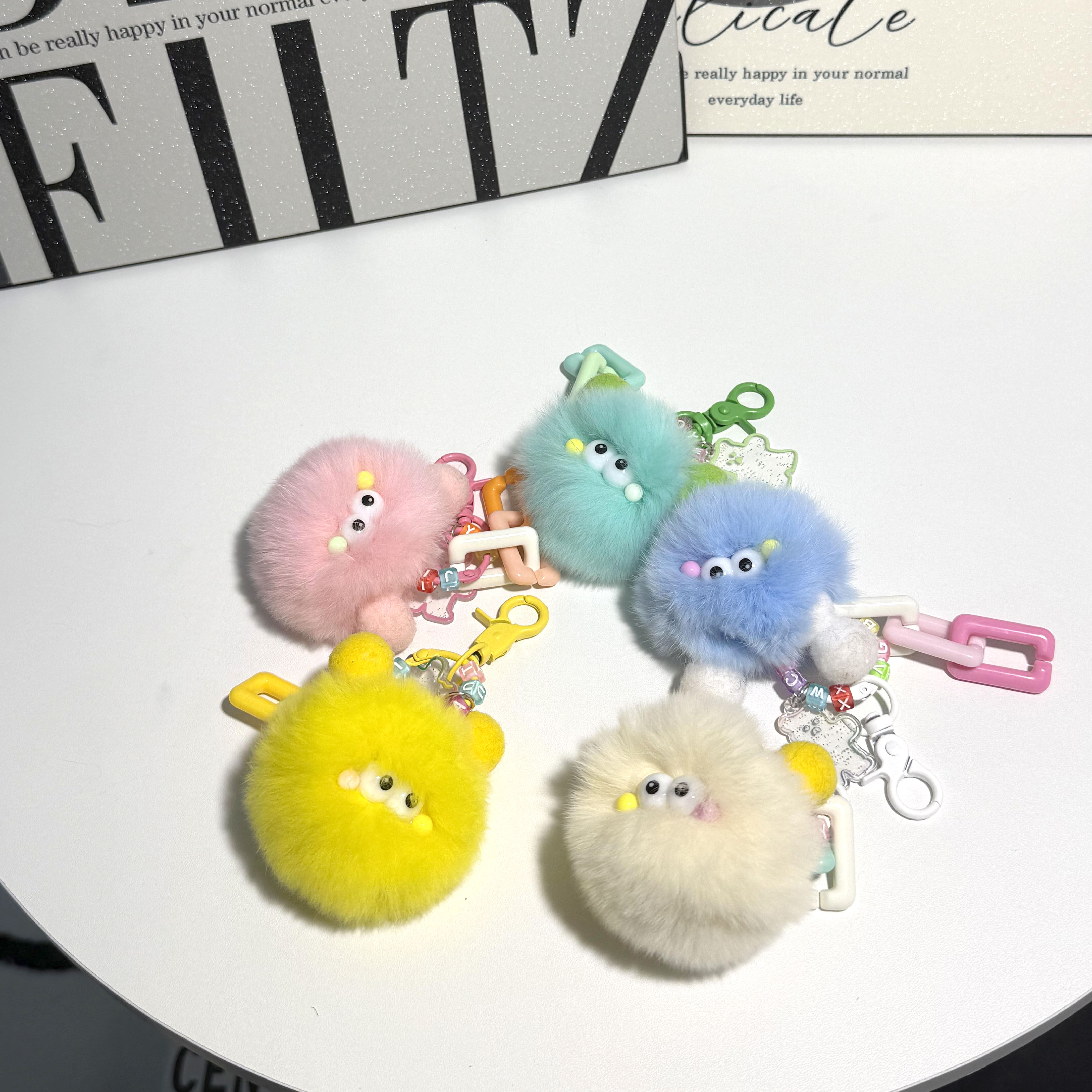 【小呆呆】可爱真獭兔毛小毛球钥匙扣包挂件书包挂饰ins网红毛绒,服饰配件/皮带/帽子/围巾,包挂件,淘宝优惠券,粉丝福利购,淘宝优惠卷