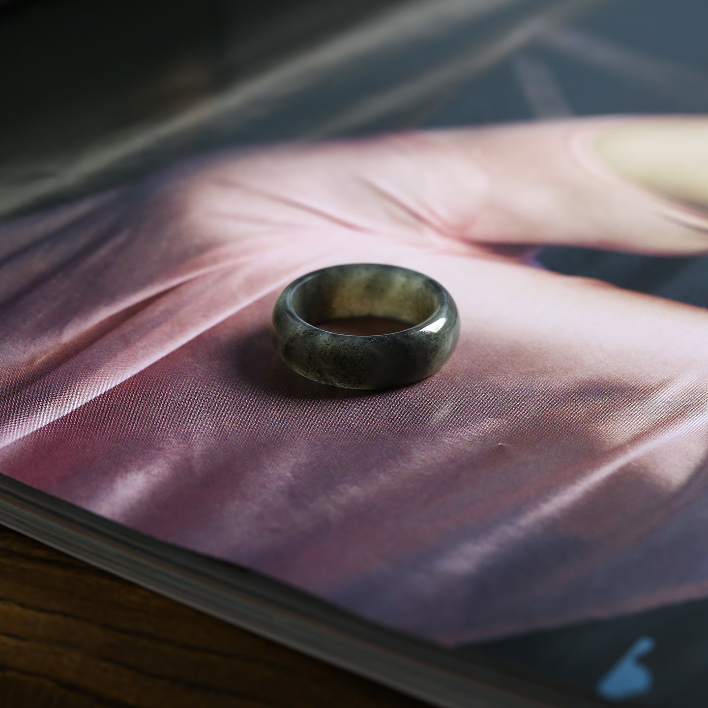 12号戒指 新疆和田玉青花圆弧素圈指环 6780