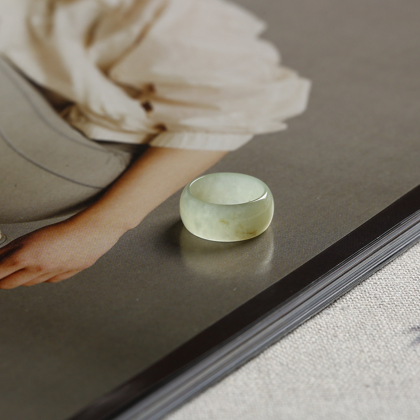 1号戒指 和田玉糖料糖玉小尺码圆弧素圈指环 尾戒 5802,珠宝/钻石/翡翠,手饰,淘宝优惠券,粉丝福利购,淘宝优惠卷