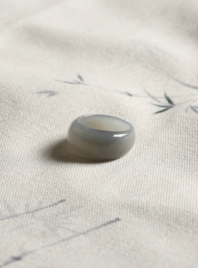 16号戒指 和田玉烟紫馒头款指环 3010