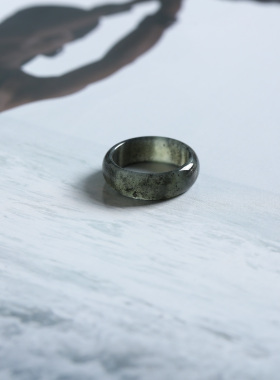 7号戒指 新疆和田玉青花泥鳅背小尺码素圈指环 尾戒 9115