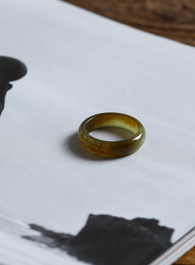 13号戒指 新疆和田玉糖黄玉泥鳅背圆弧素圈指环 9168