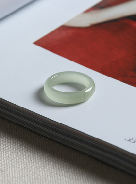 7号戒指 和田玉晴水青白小尺码圆弧素圈指环 尾戒 3258