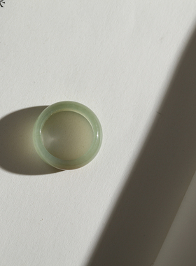 1号戒指 新疆和田玉糖玉一抹糖唐草纹小尺码圆弧素圈指环 78 8380