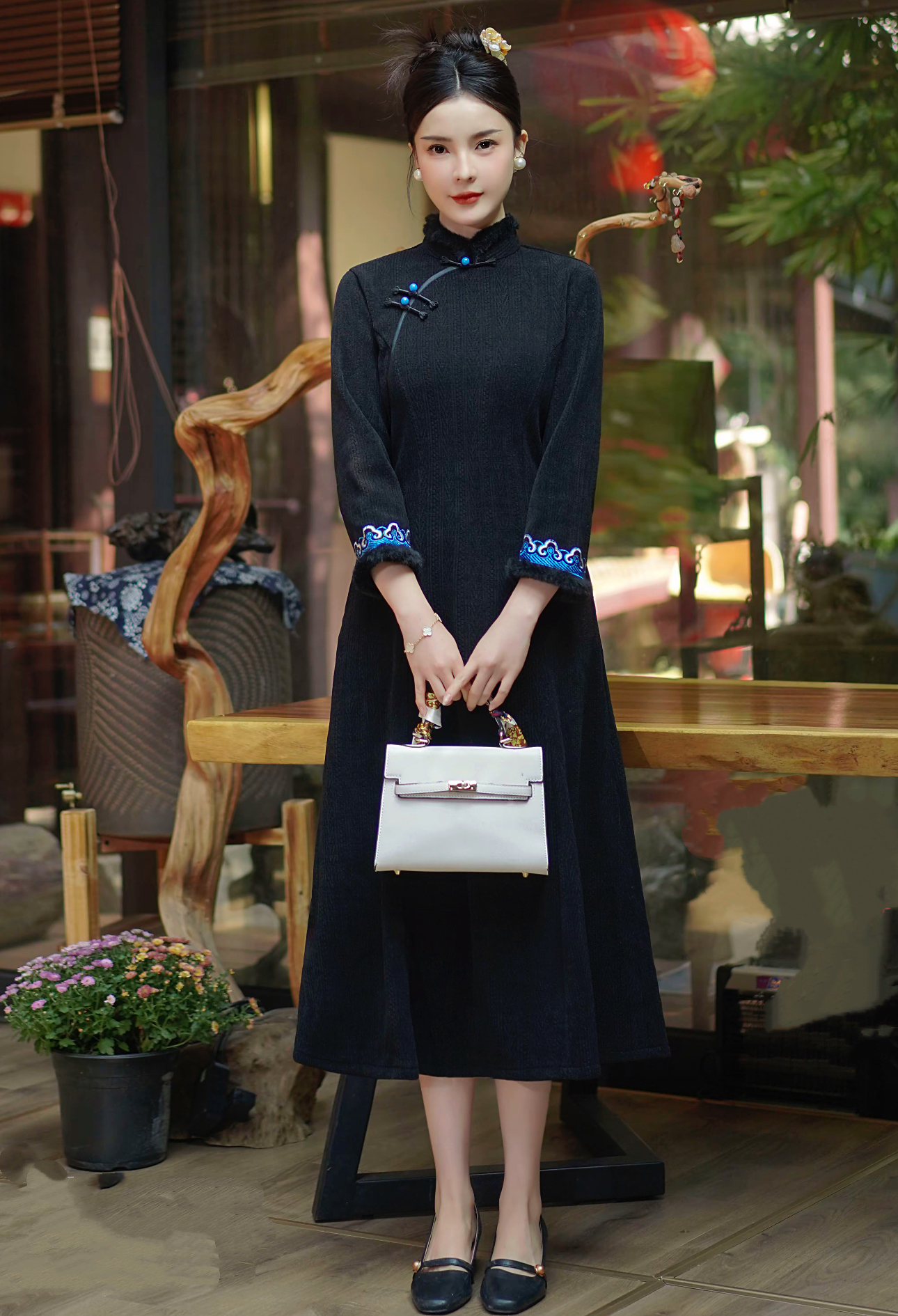 黑色复古新中式刺绣改良旗袍民国大小姐秋冬季不开衩长袖加绒加厚