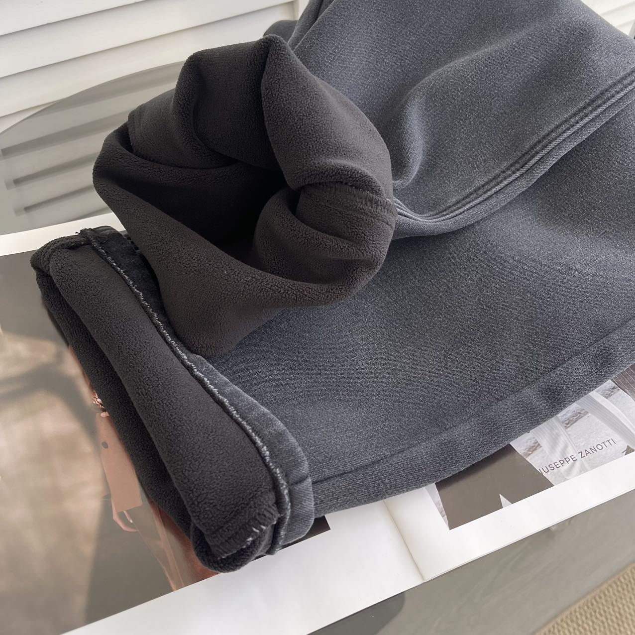 T冬季黑灰色奥绒加绒加厚高弹力高腰直筒牛仔裤