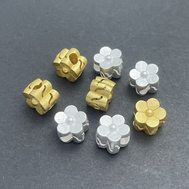 S925纯银梅花樱花隔珠保值