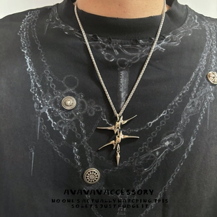 AVAVAVA 小众设计暗黑风骸骨吊坠项链嘻哈朋克风毛衣链配饰挂坠