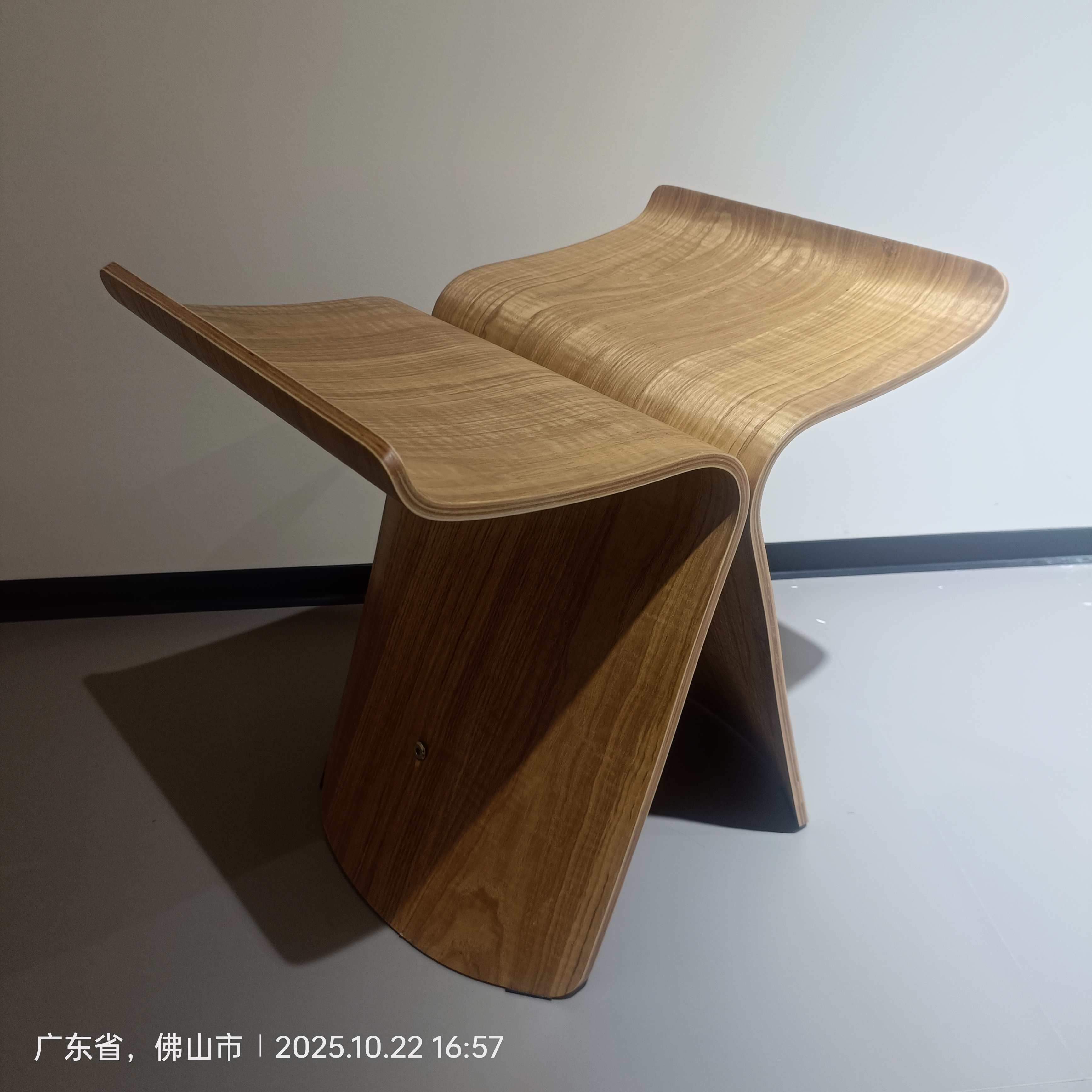 蝴蝶椅日式诧寂矮凳北欧换鞋凳