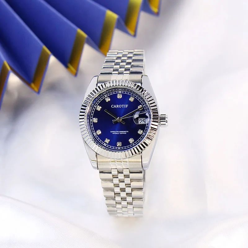 A Women's Silver Steel Strap Fashion Trend Roman Numeral Tou