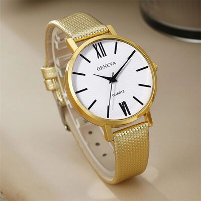 Women’s minimalist and stylish charm watch, a romantic gift