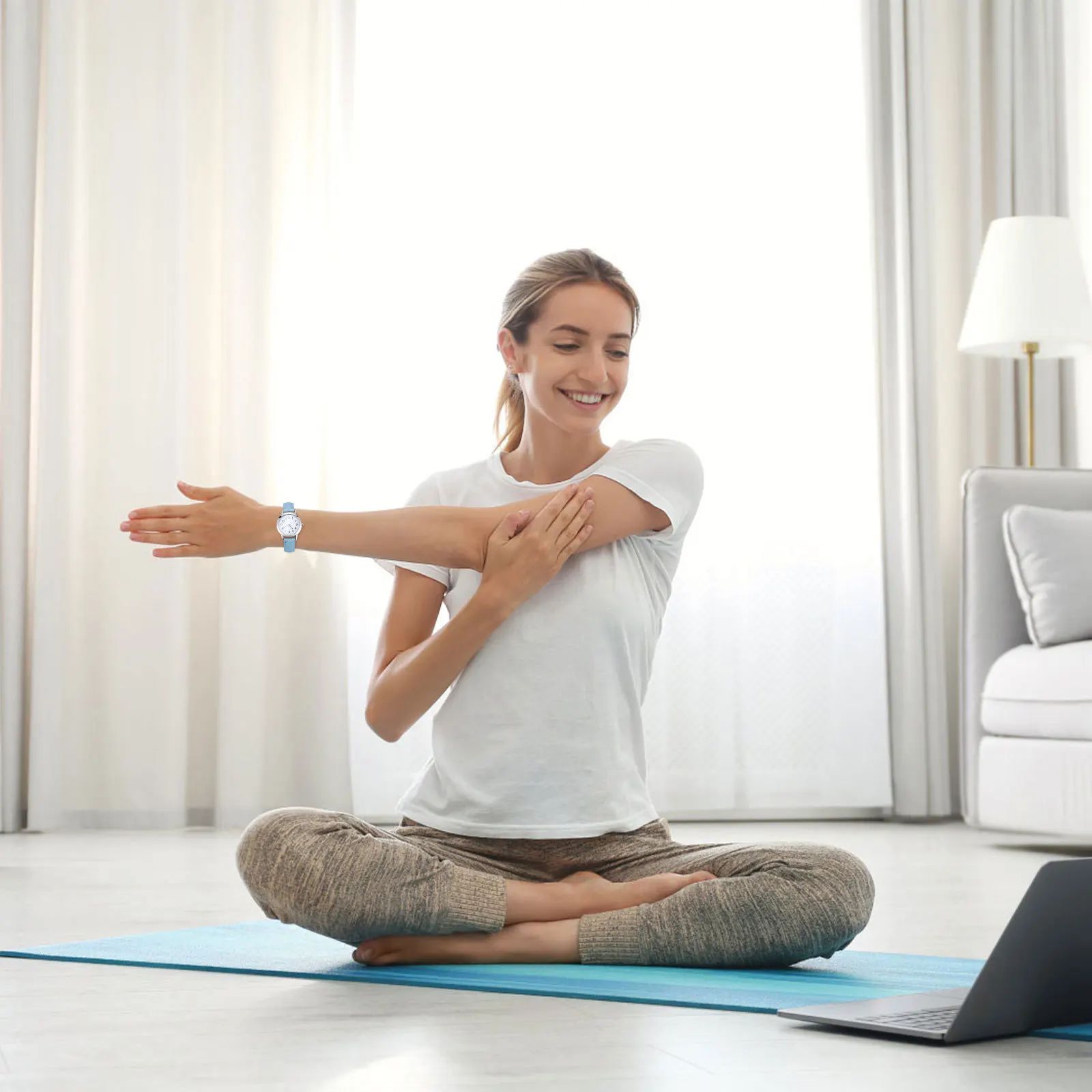 Fashionable Women Waterproof Quartz Watch PU Strap Simple Ca