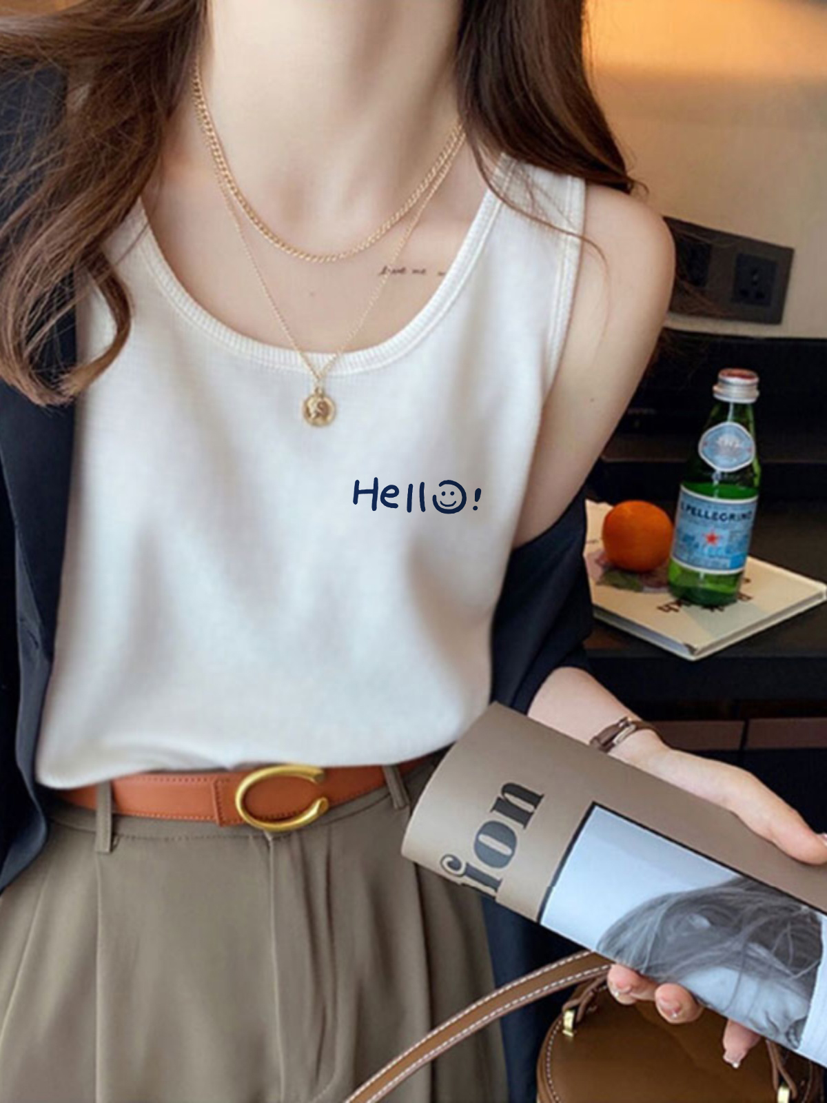 白色吊带小背心女配衬衫的内搭