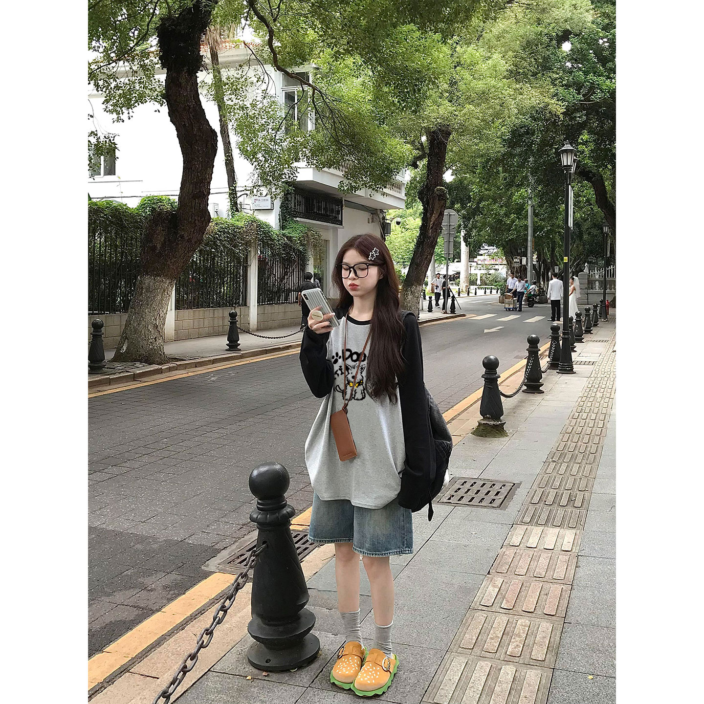 黑灰中长款长袖上衣女遮屁股洋气内搭打底衫2025新款今年流行爆款