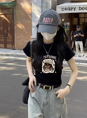 正肩黑色短袖T恤女2026夏季新款设计感小众独特别致修身辣妹上衣