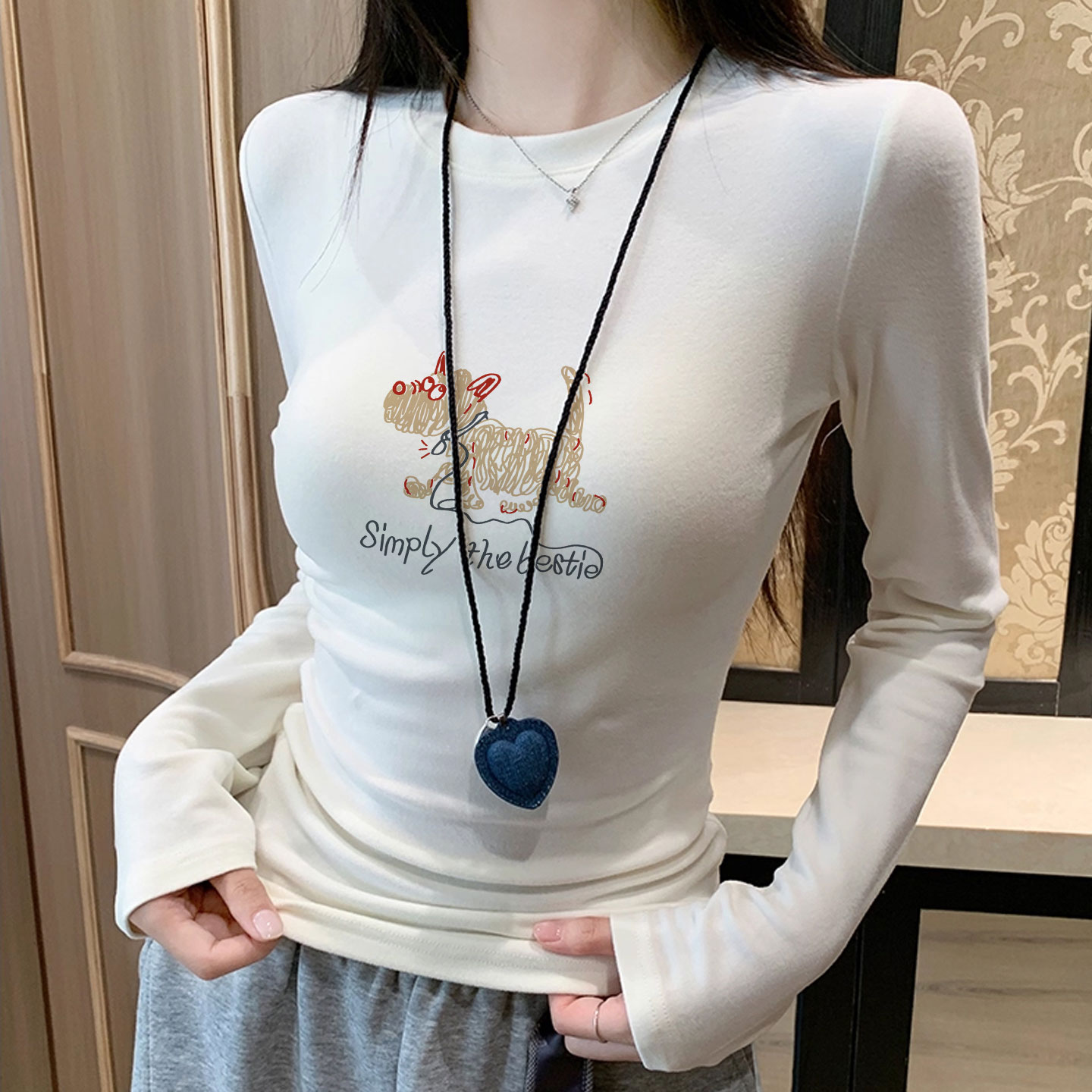 白色长袖t恤女装2025新款秋冬季修身内搭打底韩系chic别致小上衣