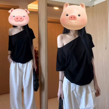 韩系chic黑色斜肩露肩短袖t恤女装2025新款夏季一字肩高级感上衣