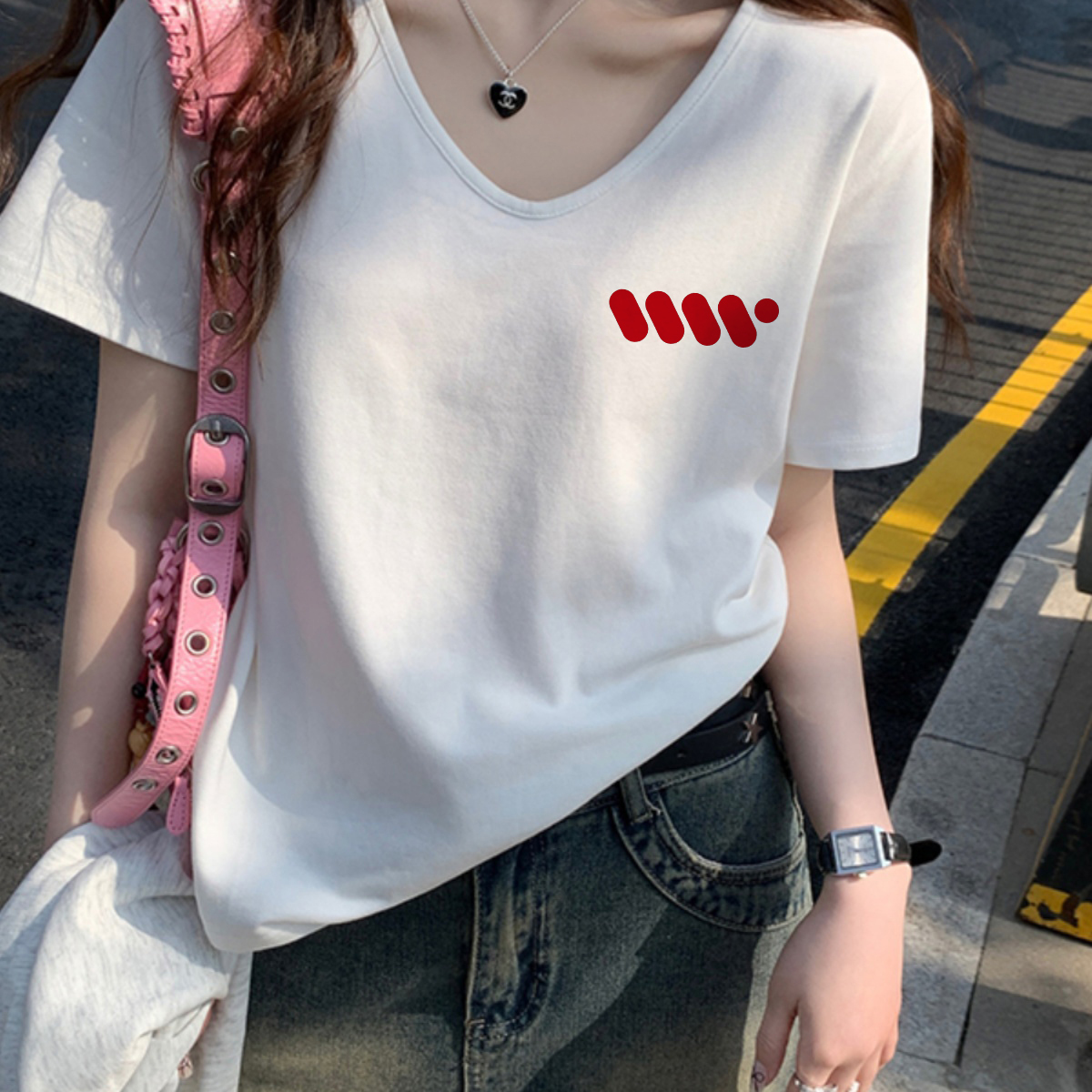 白色V领纯棉短袖t恤女装2025新款夏季韩系chic小众不撞款百搭上衣