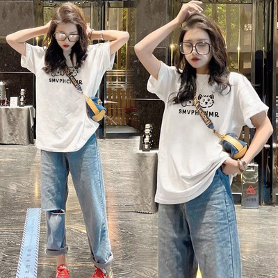 港风慵懒松弛感穿搭短袖t恤女