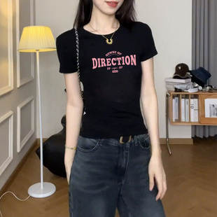 春游轻奢网红夏季洋气t恤时髦上衣纯欲风短袖2026流行辣妹女款