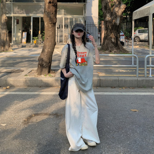 港风松弛感穿搭短袖 高级感独特别致小众上衣服 t恤女2025新款 夏季