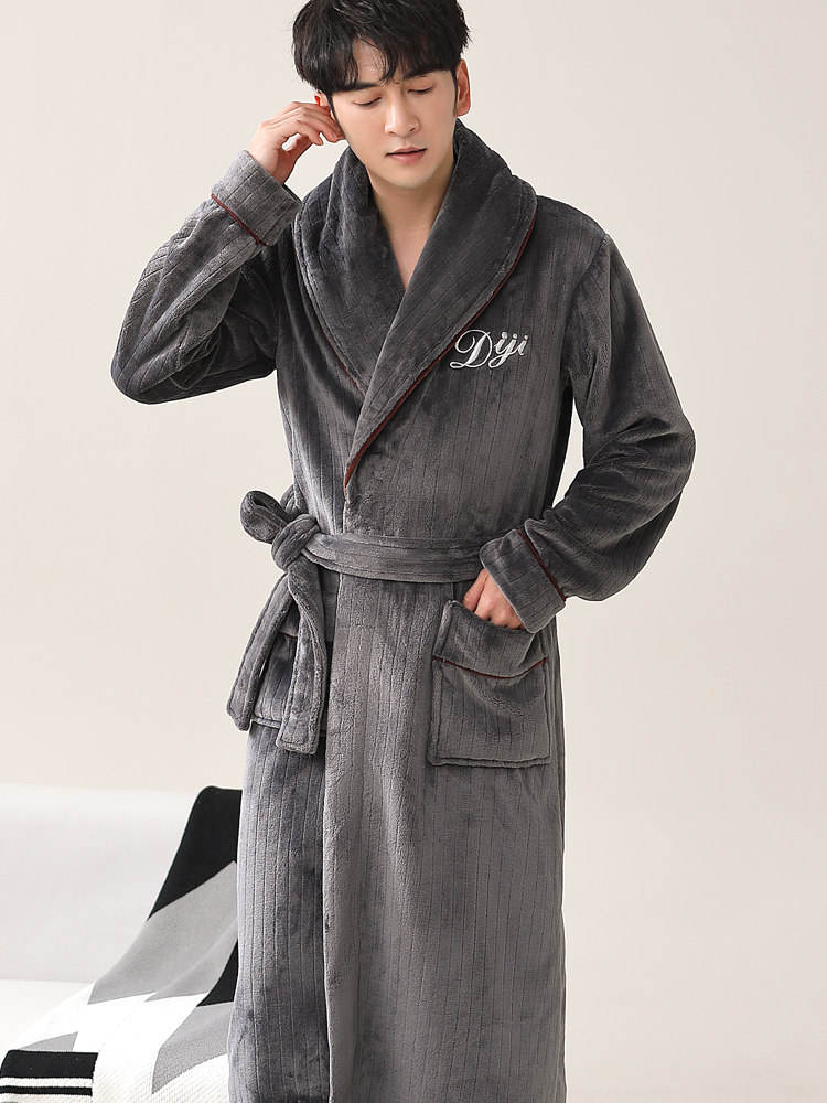 NIGHTGOWN WOMENS AUTUMN AND WINTER THICKENED AND VELVET LONG 2024 NEW MENS WINTER CORAL VELVET FLANNEL COUPLE BATHROBE