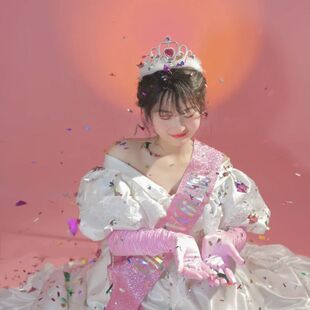 小红书同款昭和公主生日照拍照道具公主皇冠羽毛宝石发饰少女心