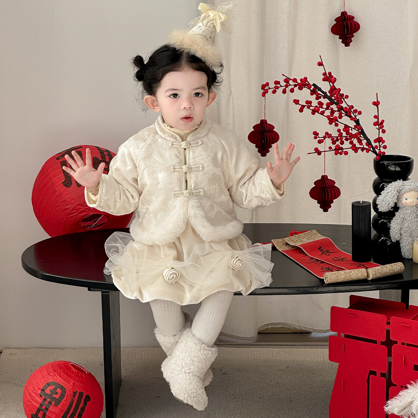 女宝宝冬季国风刺绣裙子过年衣服