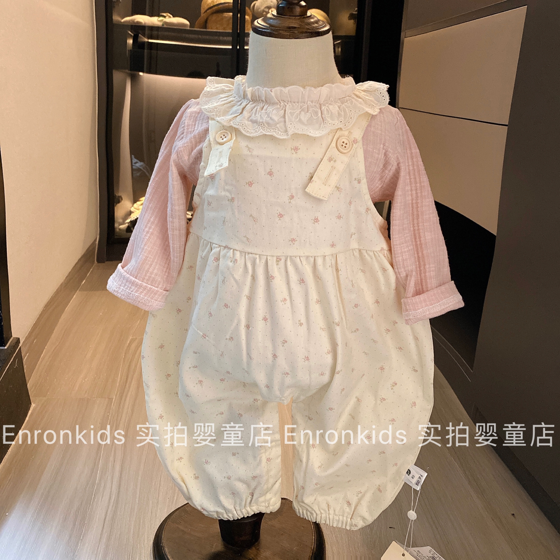 女宝宝甜美蝴蝶结背带裤套装