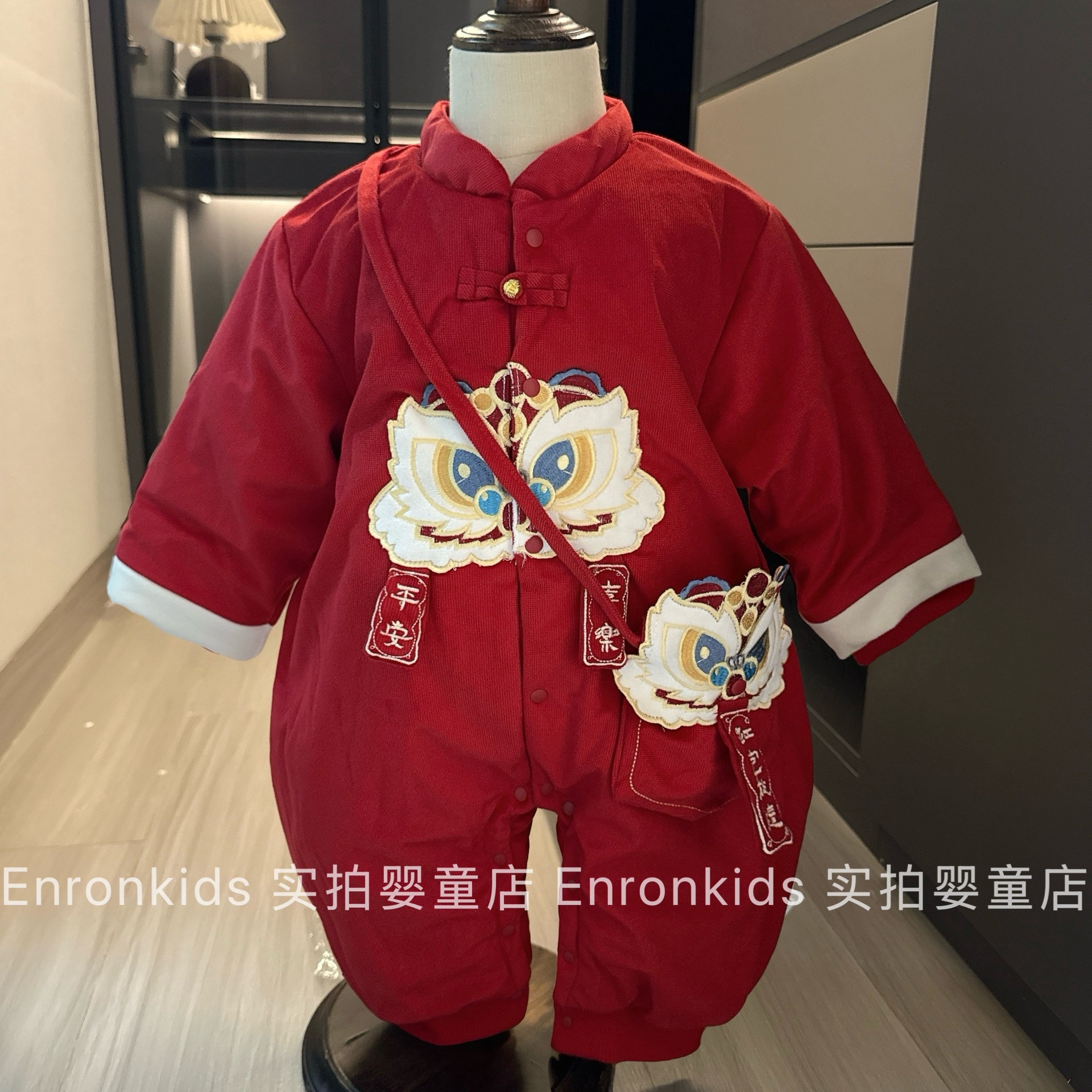 婴儿冬装新生儿周岁红色过年衣服