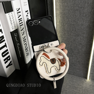 本命年白色编织纹针织马圆手环适用于三星zflip7 GalaxyW25Flip手机壳新款 折叠屏翻盖防摔保护套 轻调