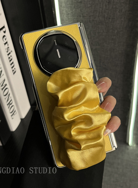 轻调 时尚银边皮纹黄色褶皱丝巾腕带适用于华为Mate X6典藏版手机壳新款折叠屏Mate X5/X3全包翻盖防摔保护套