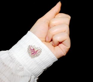 babychen粉嫩渐变色爱心领针扣桃心小胸针防走光扣女闺蜜礼物配饰