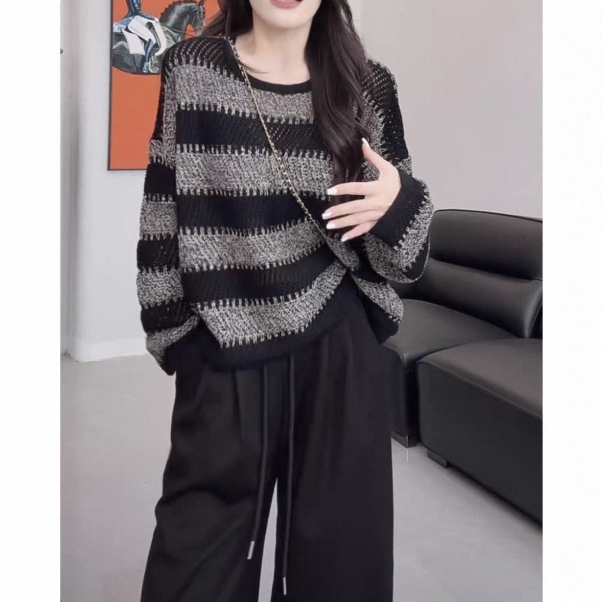 设计感撞色条纹圆领长袖毛衣女2025早秋新款落肩百搭休闲针织上衣