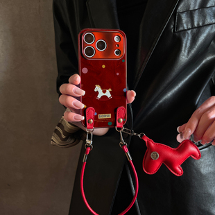 适用于苹果17promax手机壳带挂绳菱红木马iphone14/16pro套红色xs全包防摔斜跨15ultra套马年11新xr女13PRO