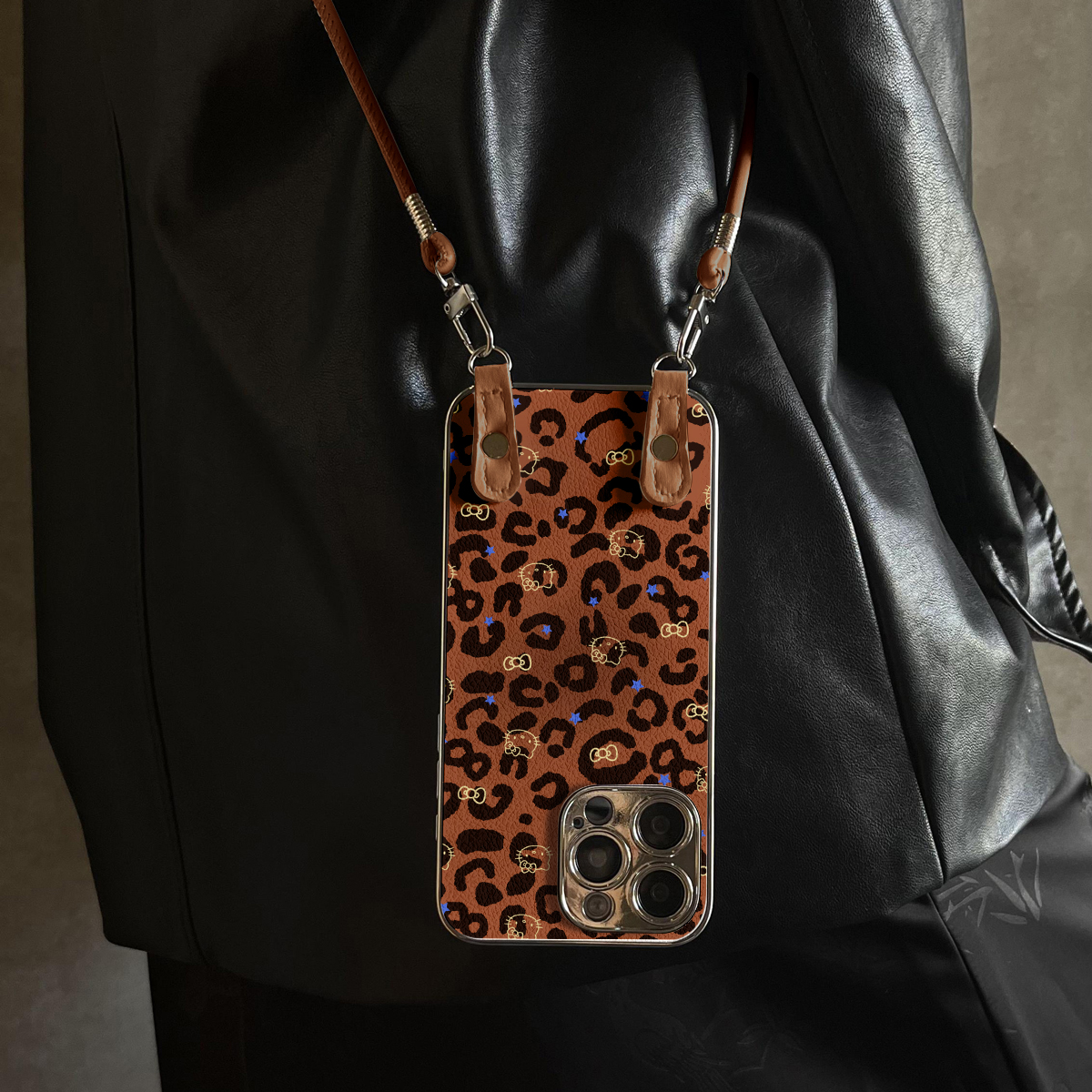 适用于OPPOReno15Pro手机壳棕底斑纹新款带挂绳FINDx8s/x7ultra全包x6/5防摔a58硅胶7/8/9女10/11pro十12套13