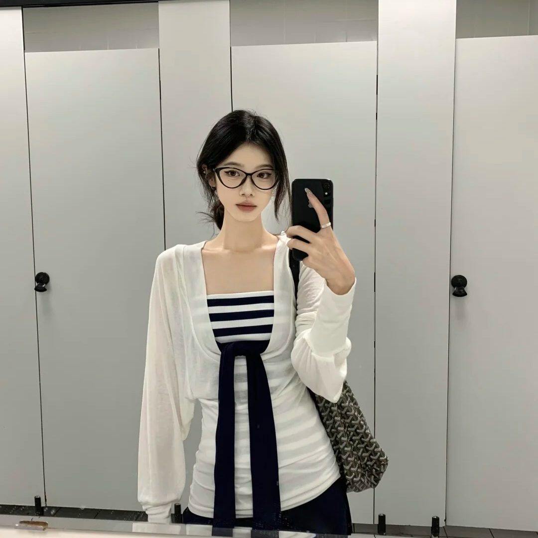 高级感巨好看的套装2025新款韩系早秋穿搭条纹抹胸罩衫一整套ootd