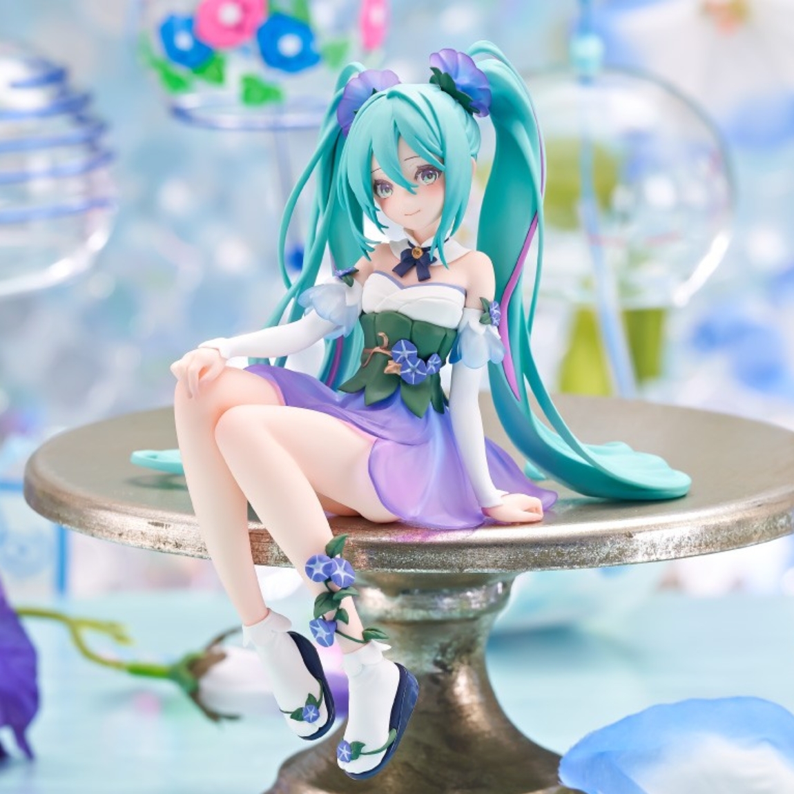 初音未来仙花坐姿动漫模型桌面