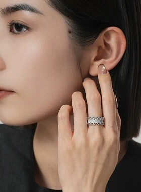 2026新款宫廷风蕾丝拉丝花边戒指女轻奢感小众设计戒指