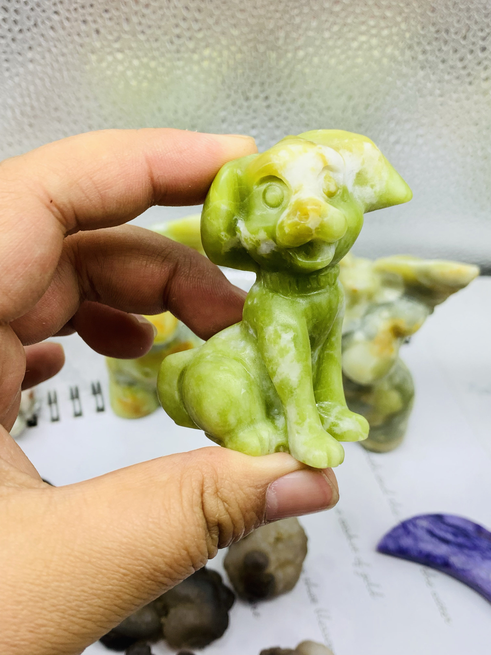 天然水晶玉石雕刻摆件小狗岫玉一奇石