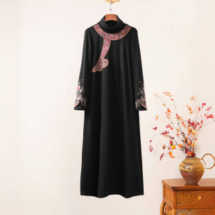 蒙古服原创高定文艺黑色民族风刺绣高弹高领加薄绒打底连衣裙秋冬